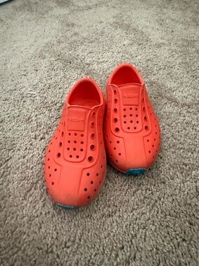 Native Toddler Sugarlite in Orange C8